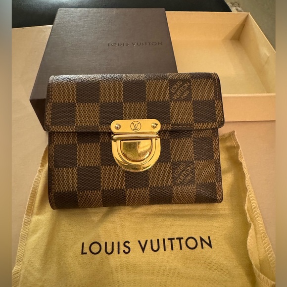 Handbags - LOUIS VUITTON 
Damier Ebene Koala Compact Wallet